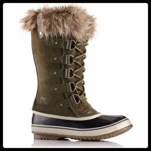 Sorel Women’s Joan of Arctic Winter Boot - Size 6